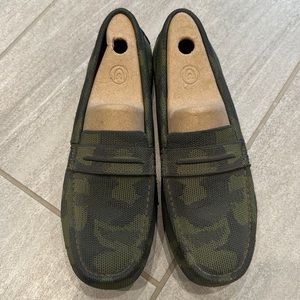 Camo Rothy’s loafer